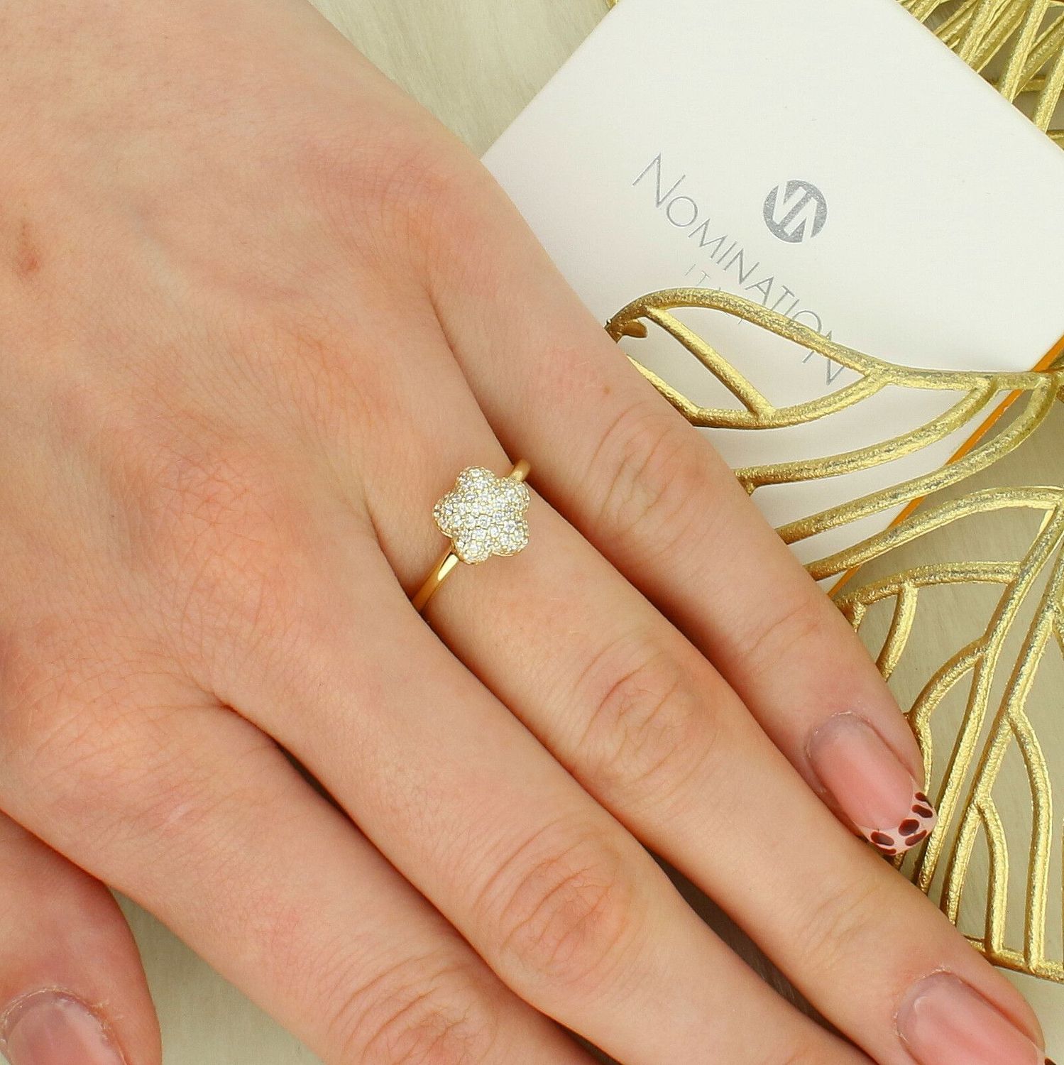 Pierścionek damski LifePoetry Nomiantion zakrzywiony kwiat z cyrkoniami pozłacany (1).jpg